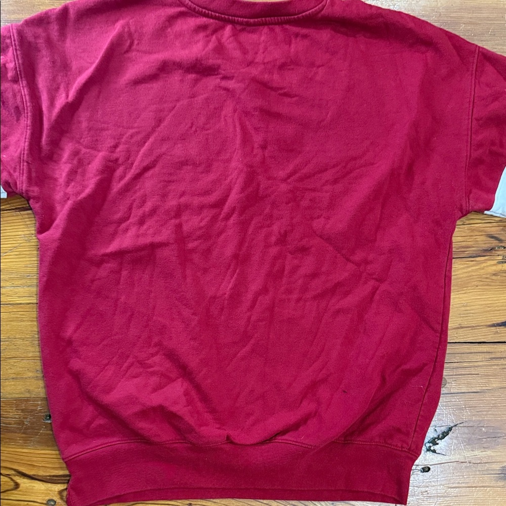 Disney Red Crewneck Sweatershirt with Mickey Mouse Size Large - Picture 12 of 12